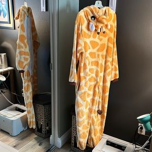 Giraffe sleeper with hoodie, large